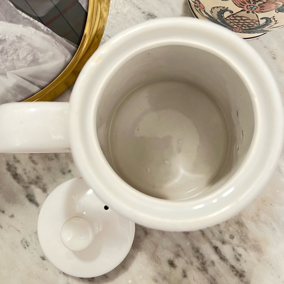 Mt. Clemens Pottery Mardi Gras Collection Tea Pot - Picture 4 of 6